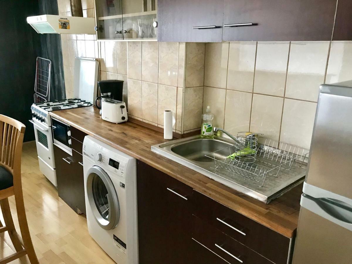 Apartment Cozy In The Center Of *
